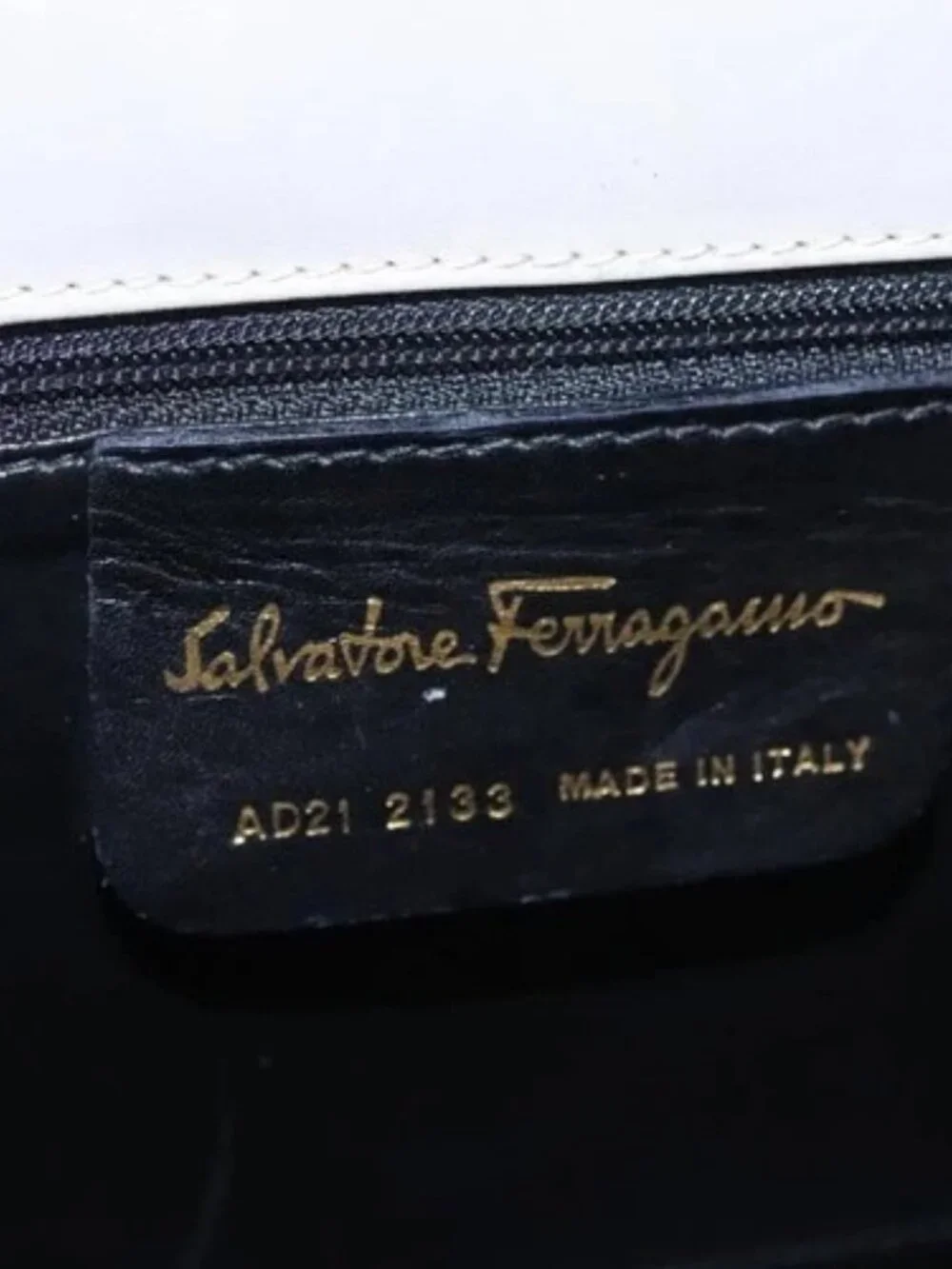 Salvatore Ferragamo Chain Shoulder Bag Leather Beige Gold Auth th5704